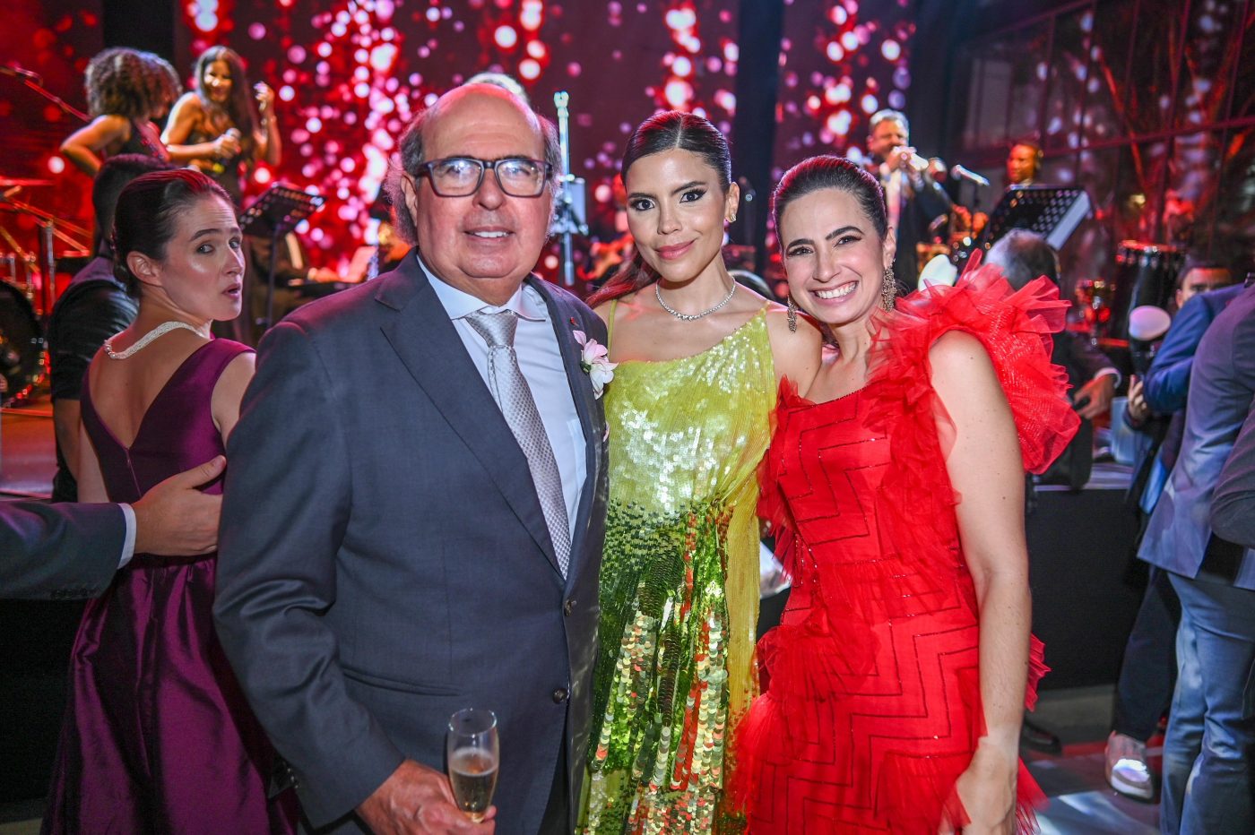 Eugênio Carvalho, Maria Victoria Carvalho e Paula Seabra