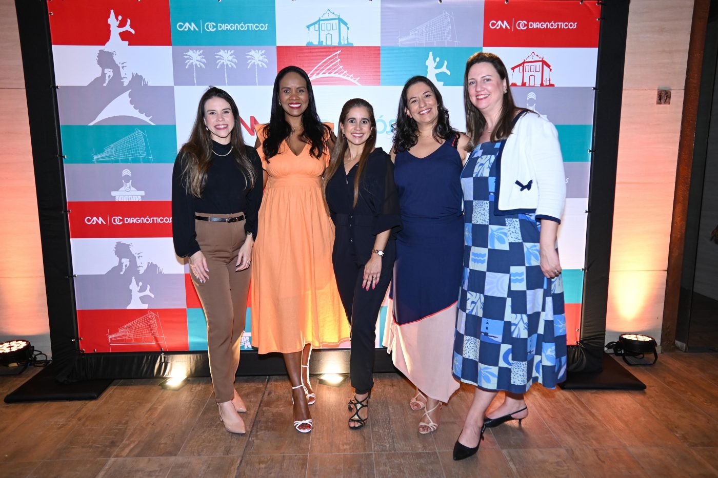 Ludmila Ludwig, Juliana Palma, Camila Abreu, Vanessa Almeida e Gilmara Souza