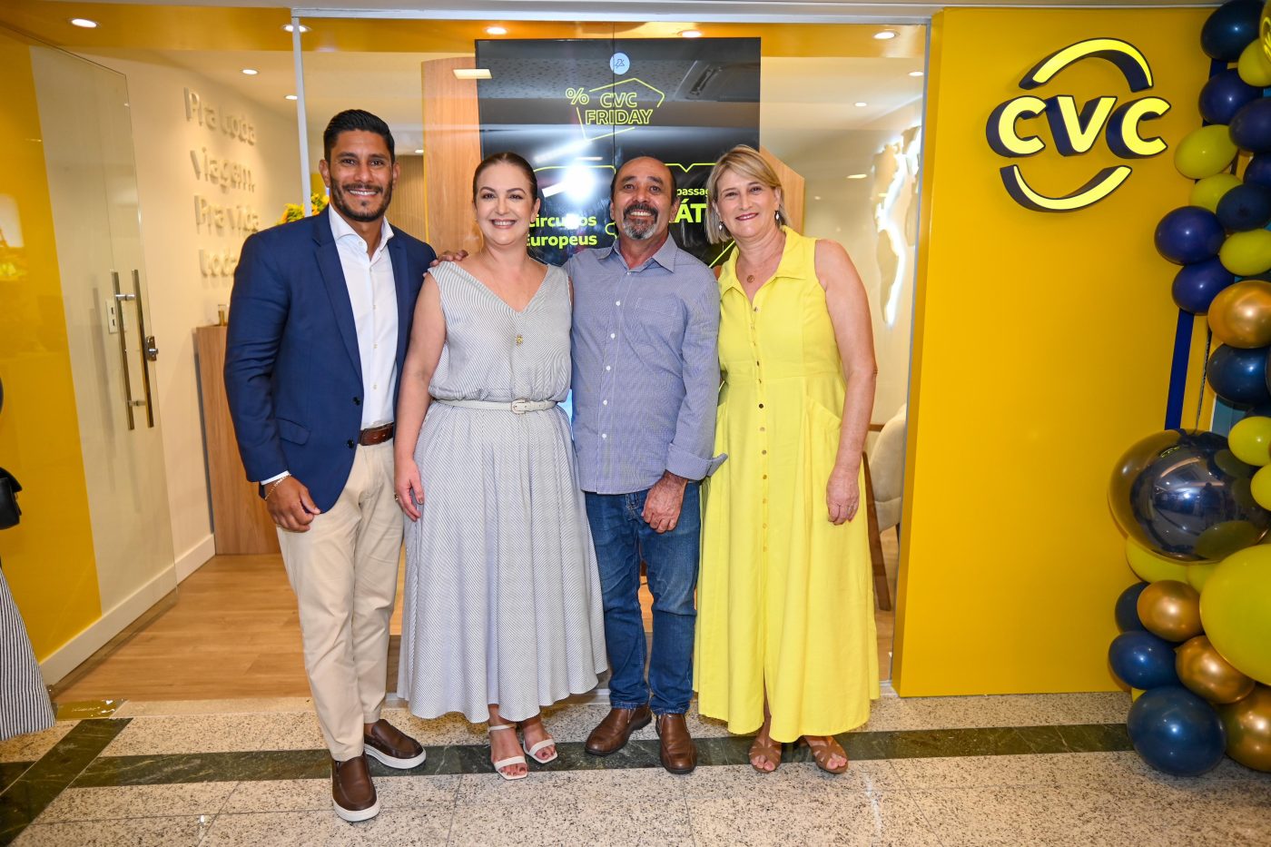 Lucas Esteves, Marta Lobo, Francisco e Clara Nascimento