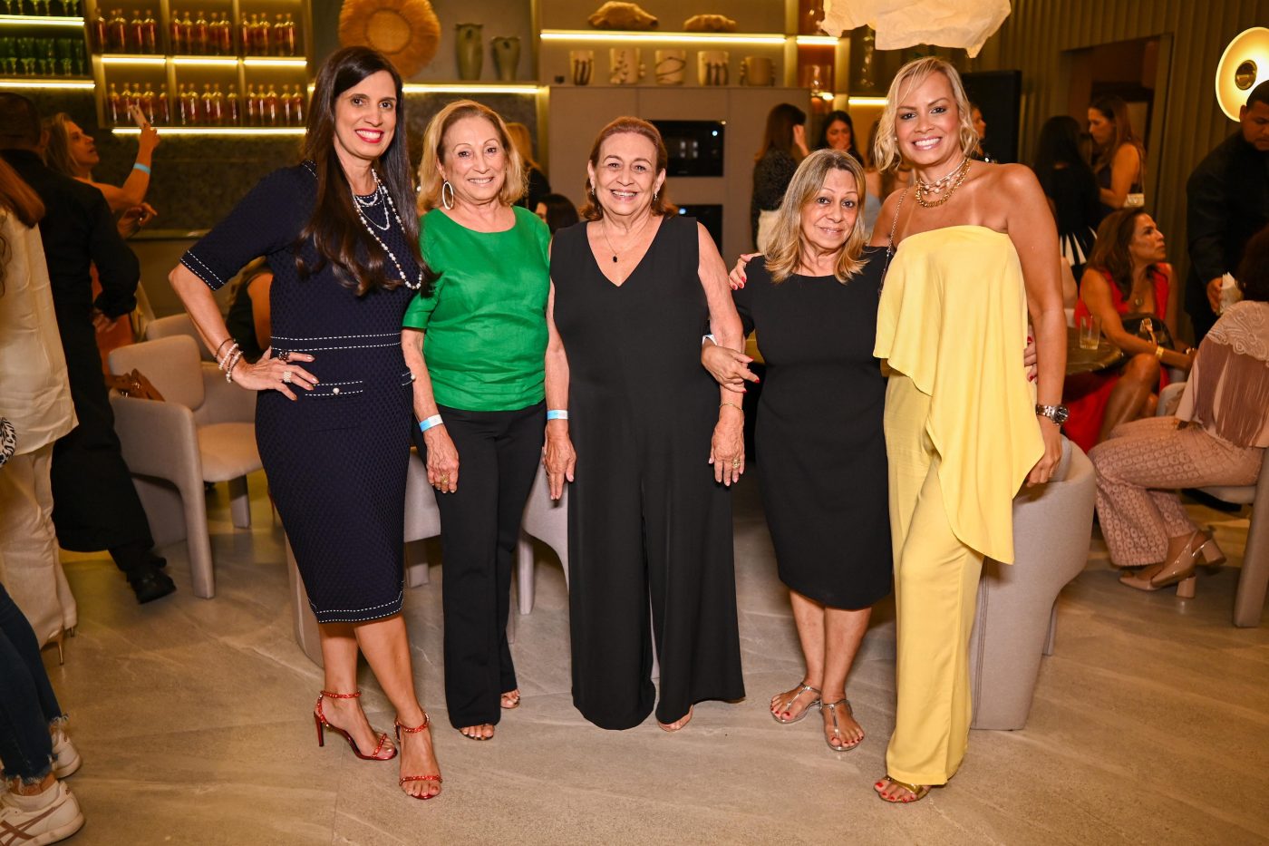 Fernanda, Nadja, Lúcia, Liliane e Marcela Mosselman