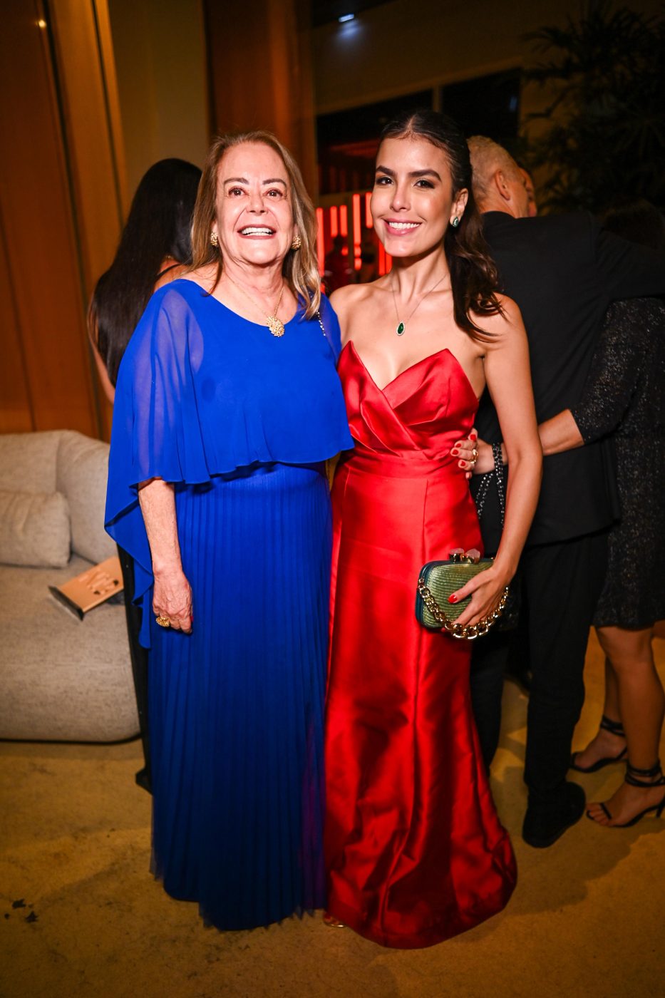 Flávia Palhares e Julia Leal