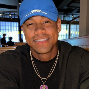 Léo Santana entra em trend e revela curiosidade inusitada sobre seu nome