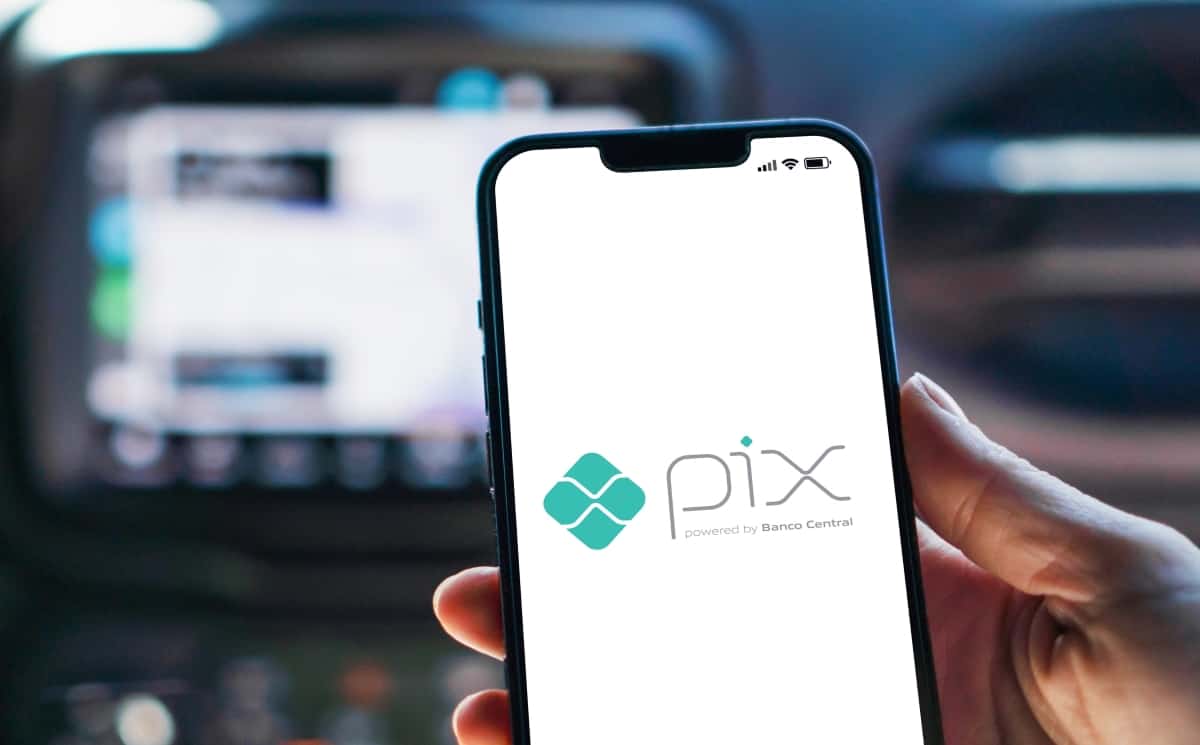 Google lança pagamento com Pix por aproximação para Android