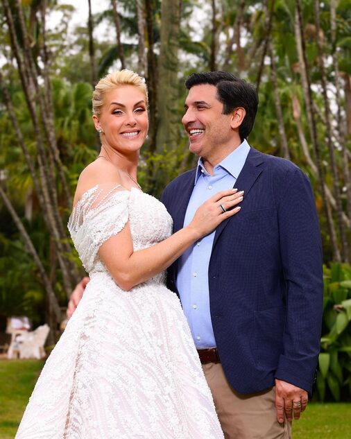 Ana Hickmann relembra primeiro encontro com Edu Guedes: “Mexeu comigo”