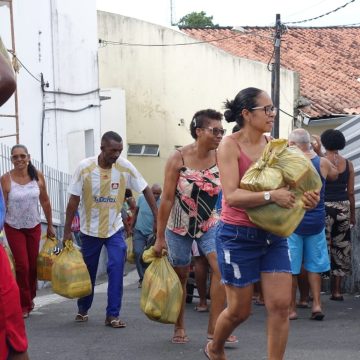 Com apoio de Carlinhos Brown e Alok, Mansão do Caminho lança campanha de Natal para ajudar famílias carentes na Bahia