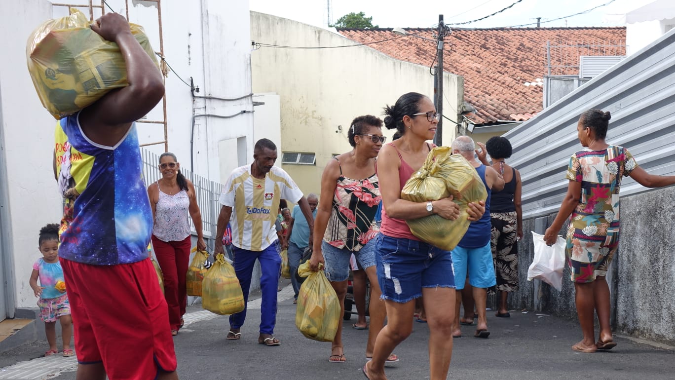 Com apoio de Carlinhos Brown e Alok, Mansão do Caminho lança campanha de Natal para ajudar famílias carentes na Bahia