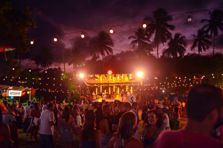 Primeiro Biergarten de 2025 promete agitar o verão em Praia do Forte; saiba mais