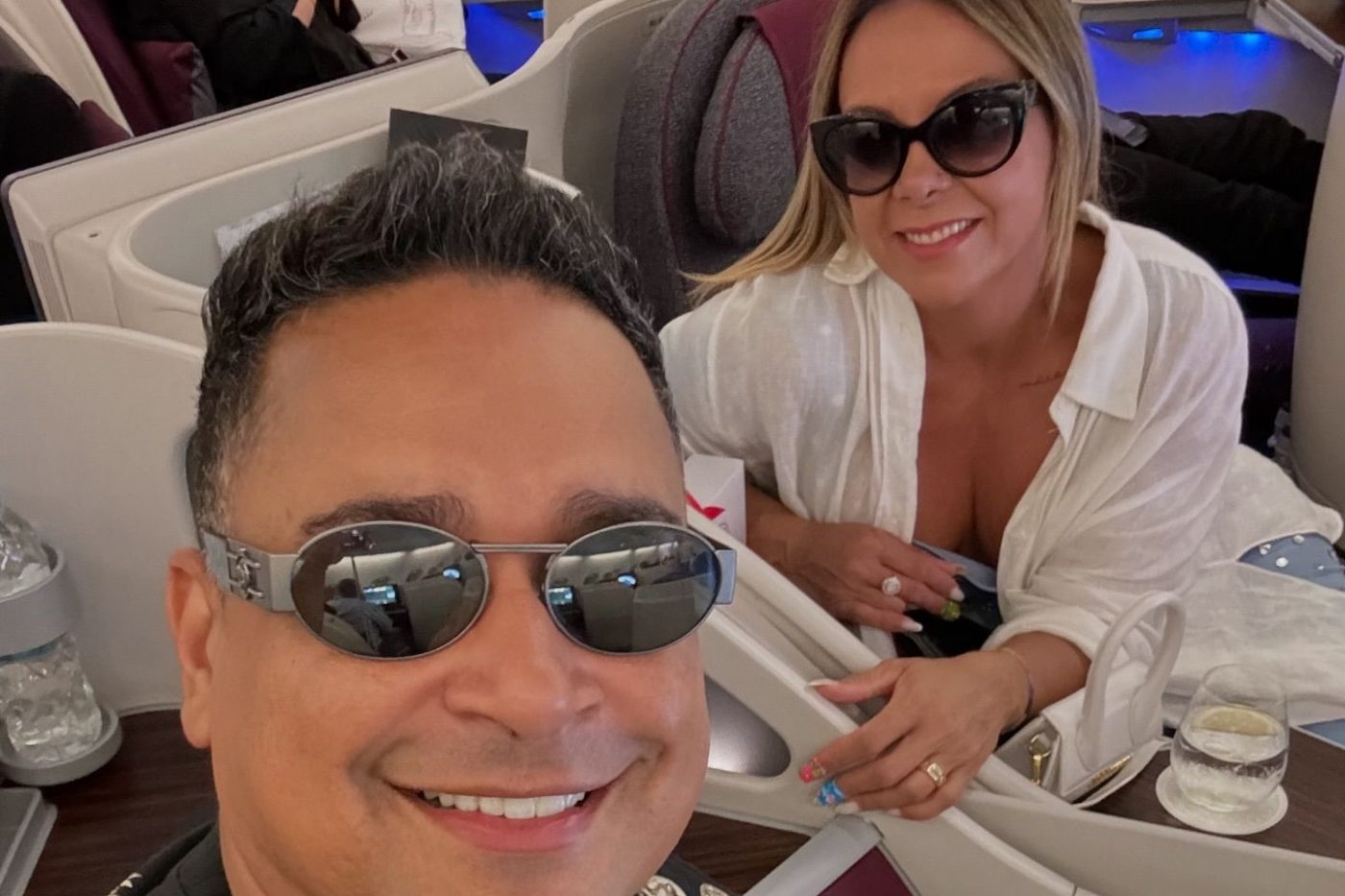 Carla Perez e Xanddy ostentam em viagem de R$ 41 mil em avião luxuoso; veja fotos