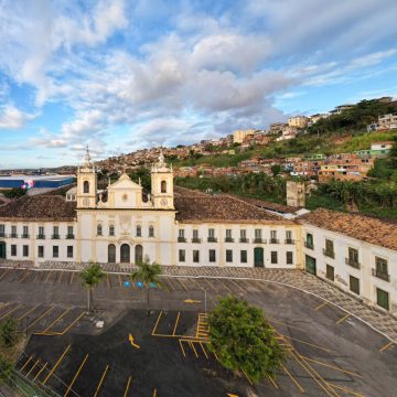 Festa de 15 anos do Alô Alô Bahia reunirá mais de 50 marcas e empresas em Salvador