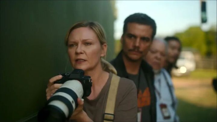 Guerra Civil: filme estrelado por Wagner Moura e Kirsten Dunst chega ao streaming nesta sexta-feira (22)