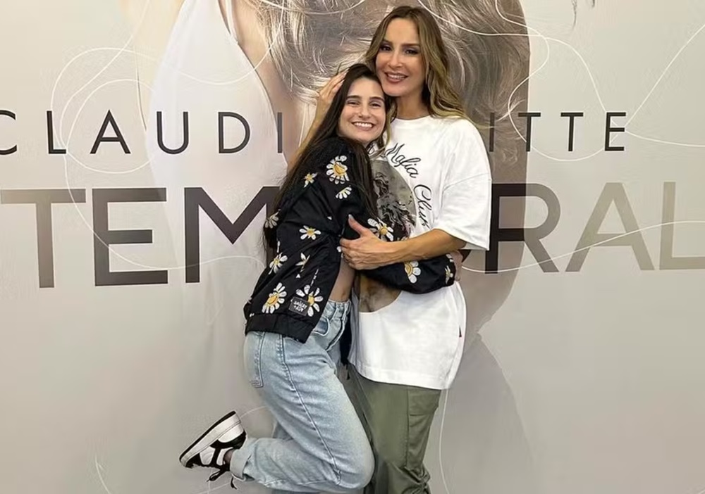 Claudia Leitte lamenta morte de bailarina aos 21 anos: ‘Ainda não me recompus’