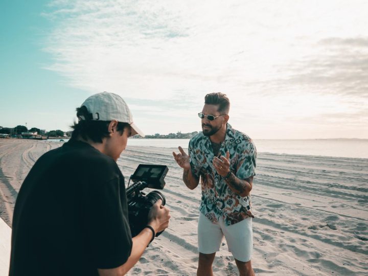Em Salvador, Banda Eva grava clipe com música que celebra a força das relações; saiba detalhes