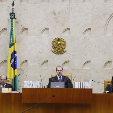 STF forma maioria e valida uso de símbolos religiosos em prédios públicos