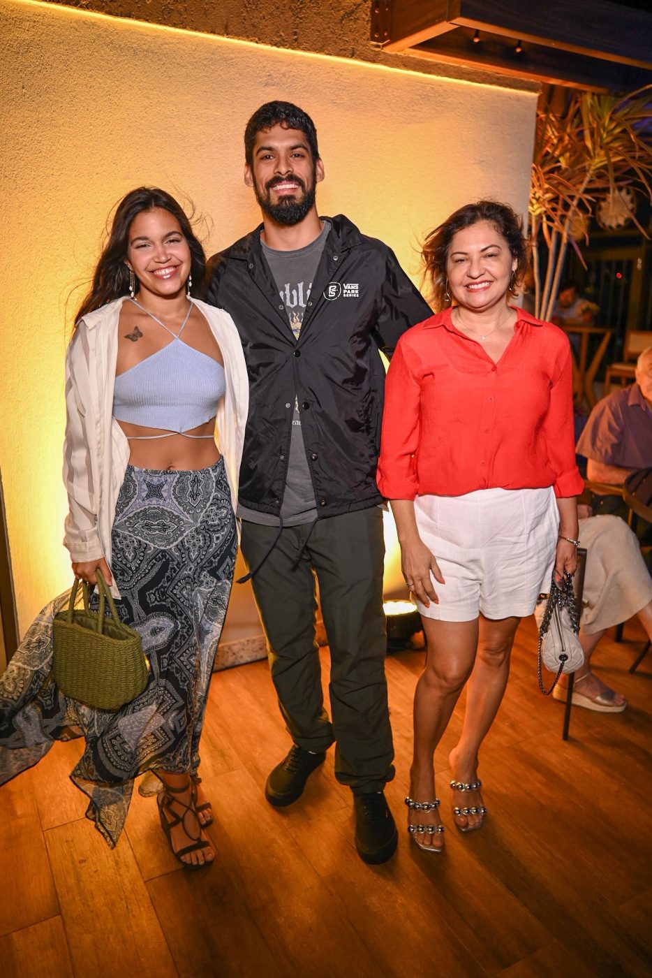 Giulia Perez, Cleiton Silva e Zene Rios