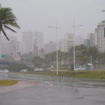 Ciclone próximo ao litoral da Bahia será responsável por chuvas neste fim de semana