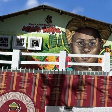 Escola afro-brasileira de Salvador oferece bolsas para crianças negras e indígenas