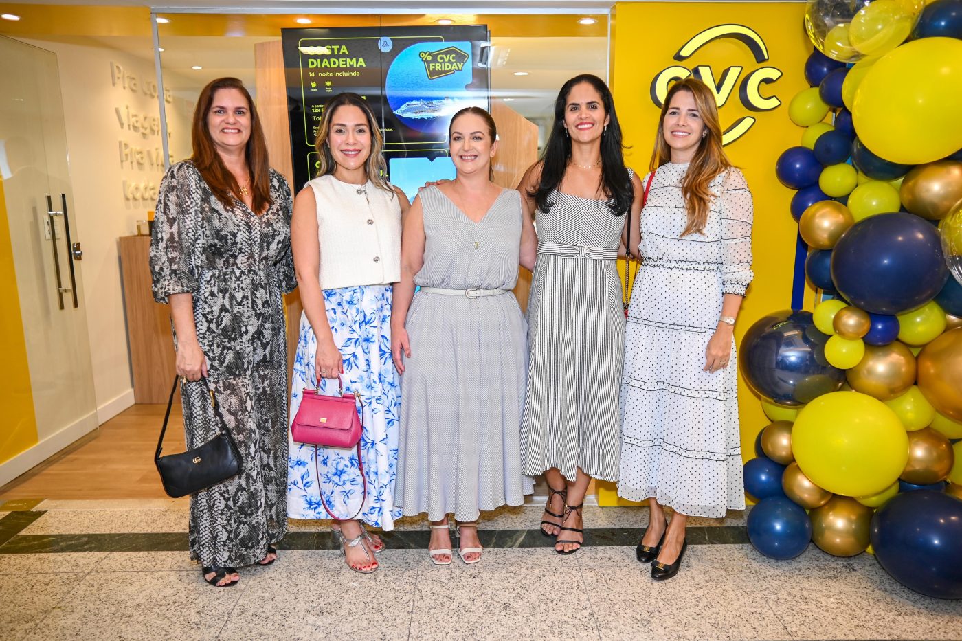  Lorena Lins, Clara Caldas, Marta Lobo, Naiara Lage e Catarina Gedeon