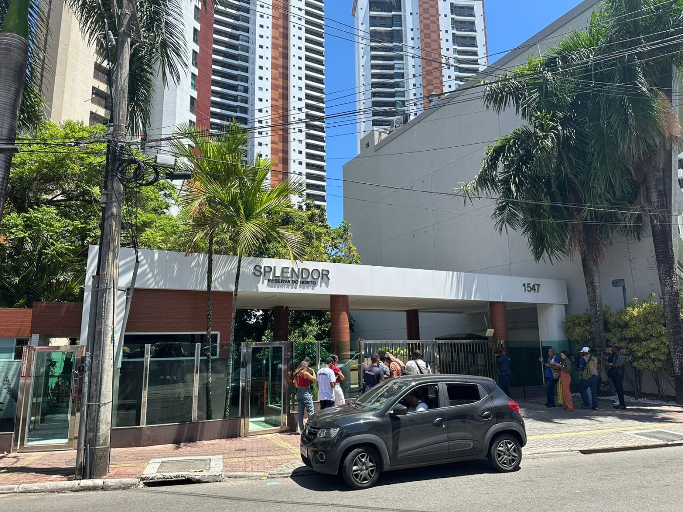 Duas pessoas morrem após elevador cair em edifício residencial no Horto Florestal