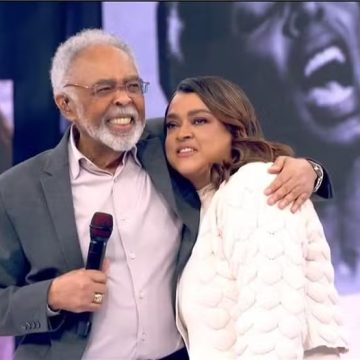 Preta Gil faz participação surpresa em homenagem a Gil no Caldeirão