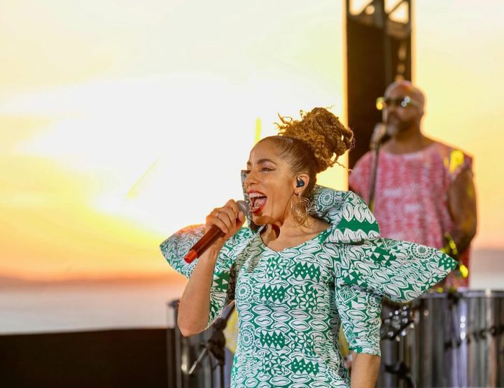 Marcia Castro dá tom do verão baiano com lançamento de três singles do projeto Roda de Samba Reggae