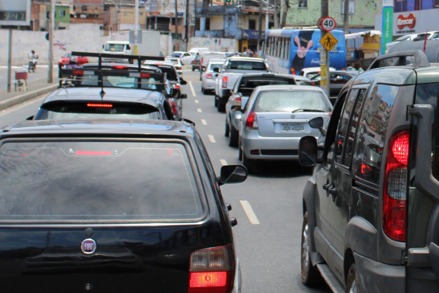 IPVA de veículos com placas de final 0 deve ser quitado até esta sexta-feira (29)