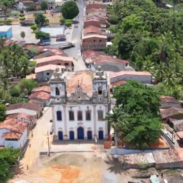 Sítio arqueológico com estruturas milenares é descoberto em vila de pescadores na Bahia