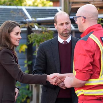 Kate Middleton convida sobreviventes de ataque a escola para concerto de Natal