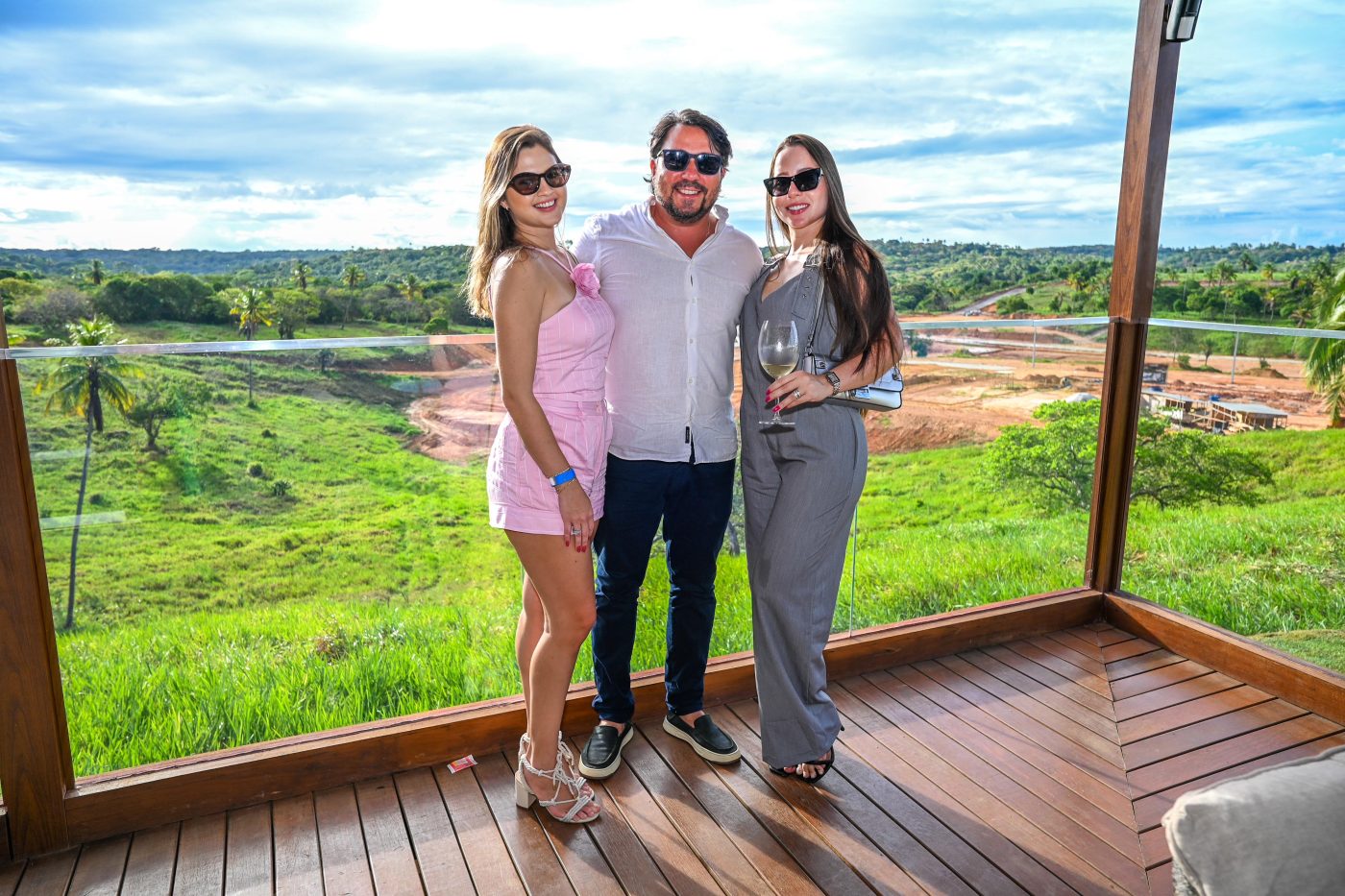 Marina Calazans, Duarte Mascarenhas e Brenda Vasconcelos