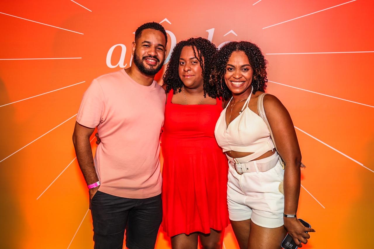 Murilo Bonfim, Mariana e Simone de Jesus 