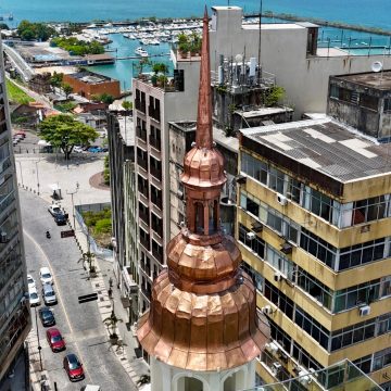 Fera Palace conclui restauração da icônica cúpula de cobre em Salvador