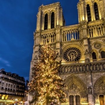 Catedral de Notre-Dame celebra primeiras missas de Natal após incêndio devastador em 2019