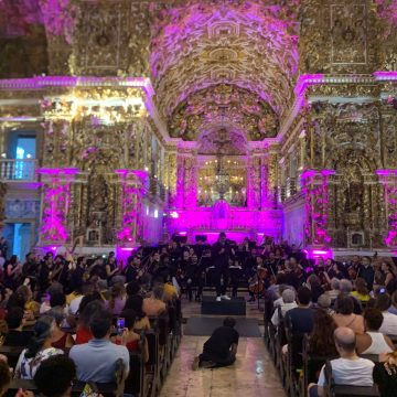 OSBA lota igreja do Pelourinho com concerto especial de Natal