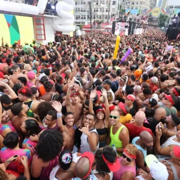 Carnaval de Salvador 2025: confira a ordem de blocos e atrações que vão desfilar em todos os circuitos