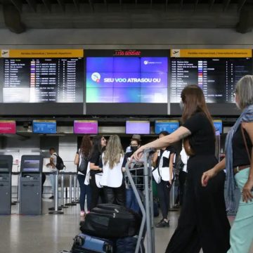 Após denúncias de racismo, Anac lança campanha sobre inspeção aleatória em aeroportos