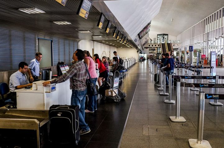 Projeto de Lei permite troca de titularidade de passagens aéreas; entenda