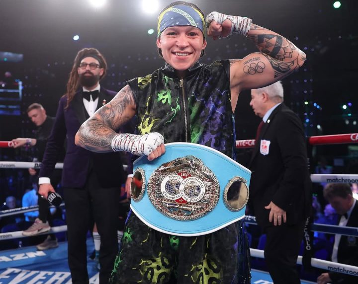 Baiana Beatriz Ferreira vence em Mônaco e mantém título mundial no boxe: ‘O cinturão segue nosso’
