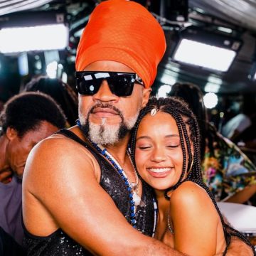 ‘Dia duplamente especial’: Carlinhos Brown homenageia filha que faz aniversário no dia de Natal