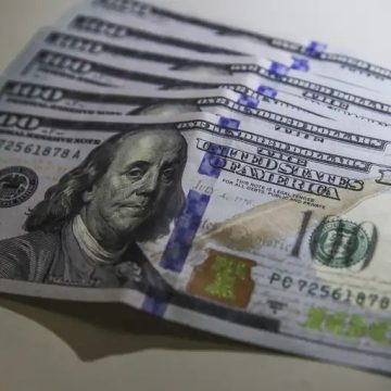 Dólar turismo dispara e é vendido por até R$ 6,38 em casas de câmbio de Salvador