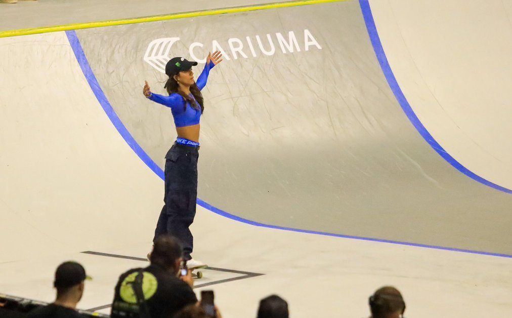 Rayssa Leal entra para a história ao se tornar tricampeã da Liga Mundial de Skate Street