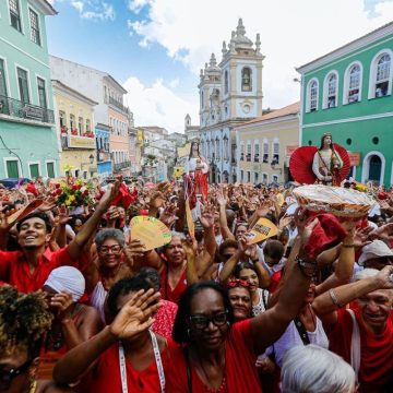 Festa de Santa Bárbara abre o ciclo de festejos populares na Bahia; veja fotos