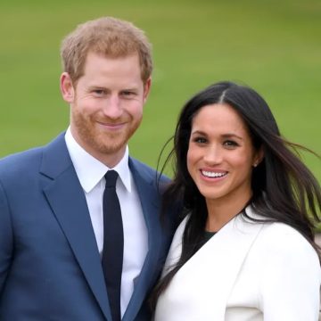 Meghan Markle e Príncipe Harry revelam cartão de Natal com Archie e Lilibet