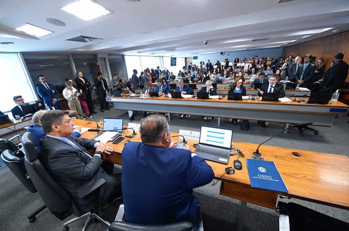 Comissão chega a consenso e aprova regulamentação da Inteligência Artificial no Brasil