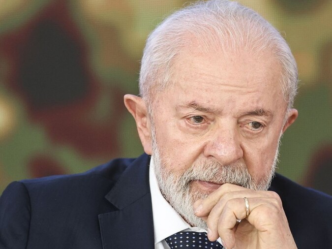 Lula segue lúcido e sob cuidados semi-intensivos, informa novo boletim médico