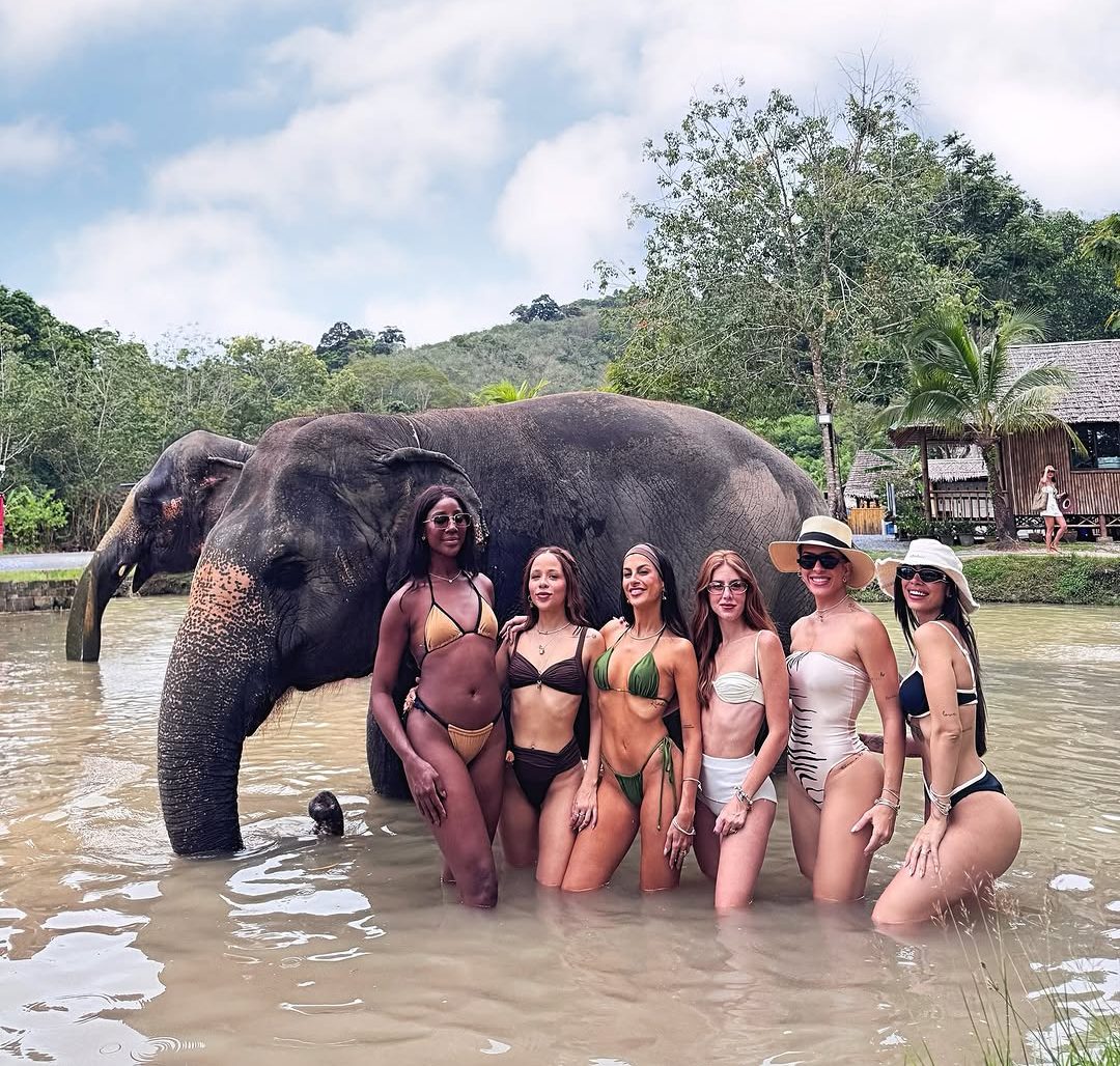 Carol Peixinho, Laura Brito e Lore Improta compartilham experiências após viagem à Tailândia