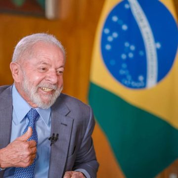 Lula propõe isenção do Imposto de Renda para quem ganha até R$ 5 mil