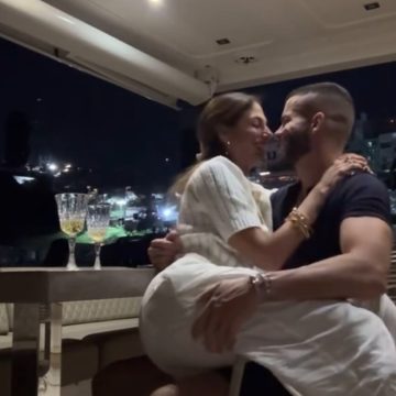 Mari Gonzalez e Pipo Marques vivem noite romântica em barco na Baía de Todos-os-Santos