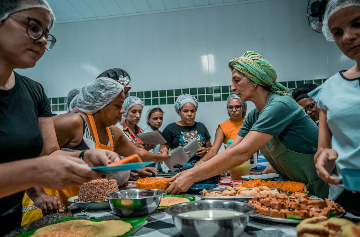 Projeto da Alemanha incentiva uso de alimentos locais na merenda escolar na Bahia