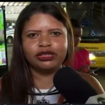 Mulher surpreende repórter ao vivo e vira sensação nas redes sociais; veja vídeo