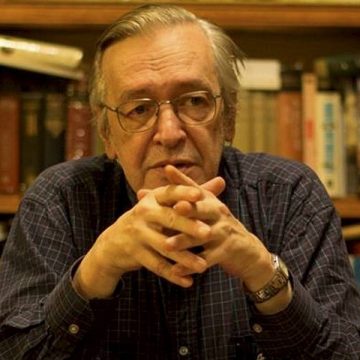 Rua de Salvador será renomeada em homenagem a Olavo de Carvalho