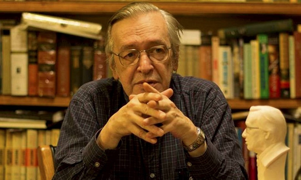 Rua de Salvador será renomeada em homenagem a Olavo de Carvalho